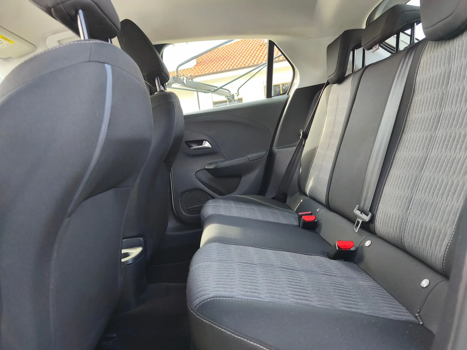 Opel Corsa 1.2 T Edition 12