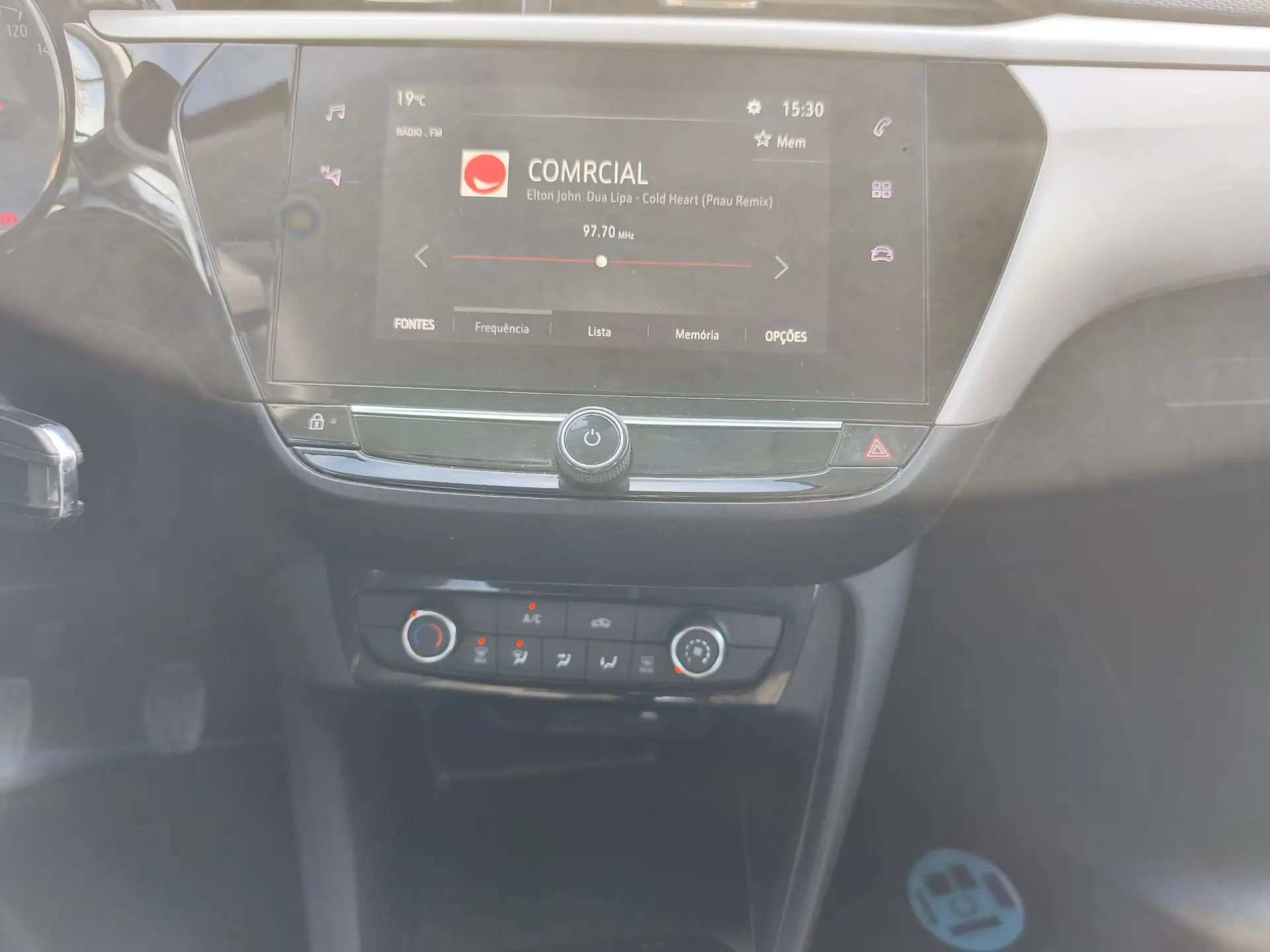 Opel Corsa 1.2 T Edition 9