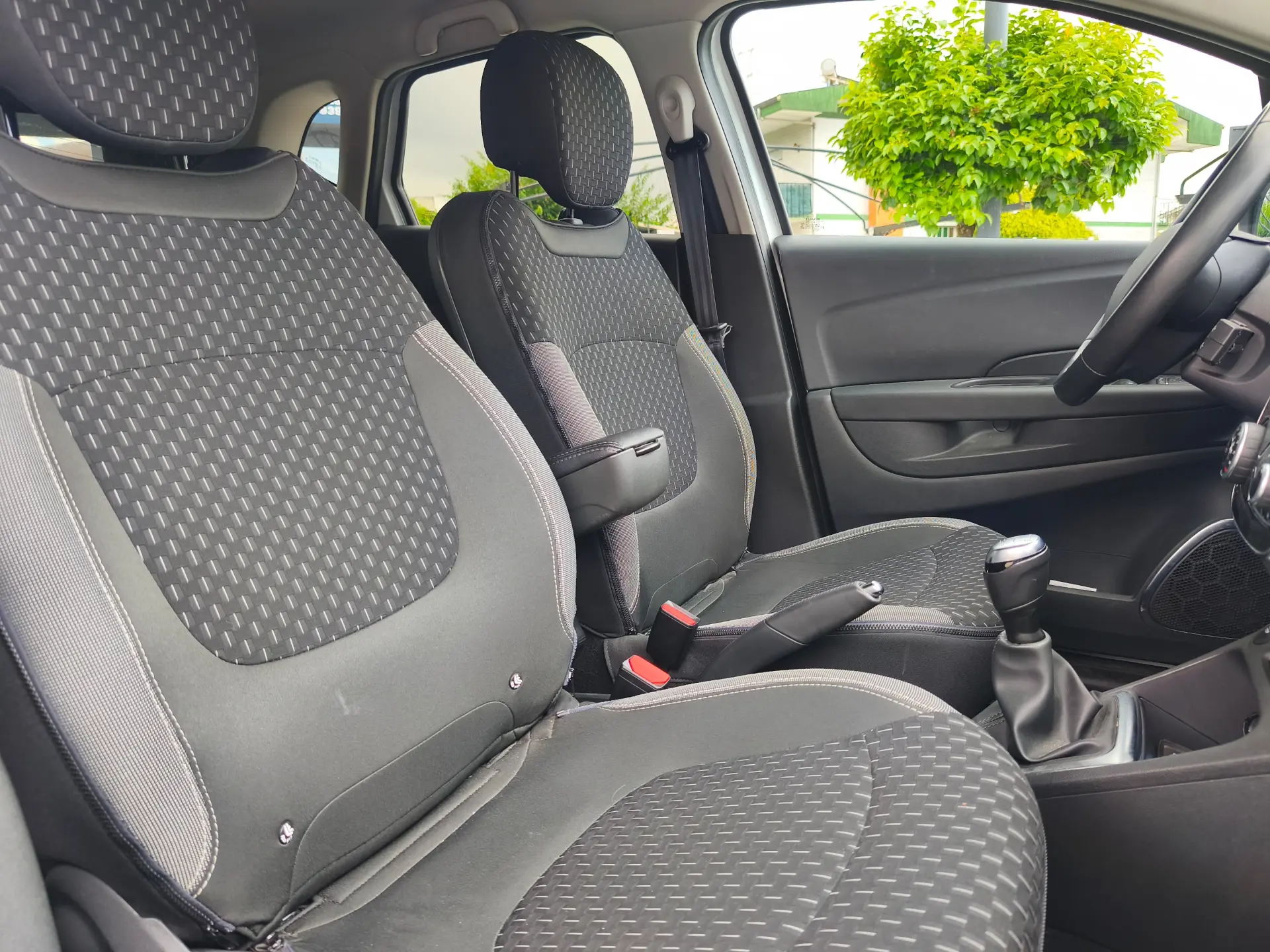 Renault Captur 1.0 TCe Exclusive 14