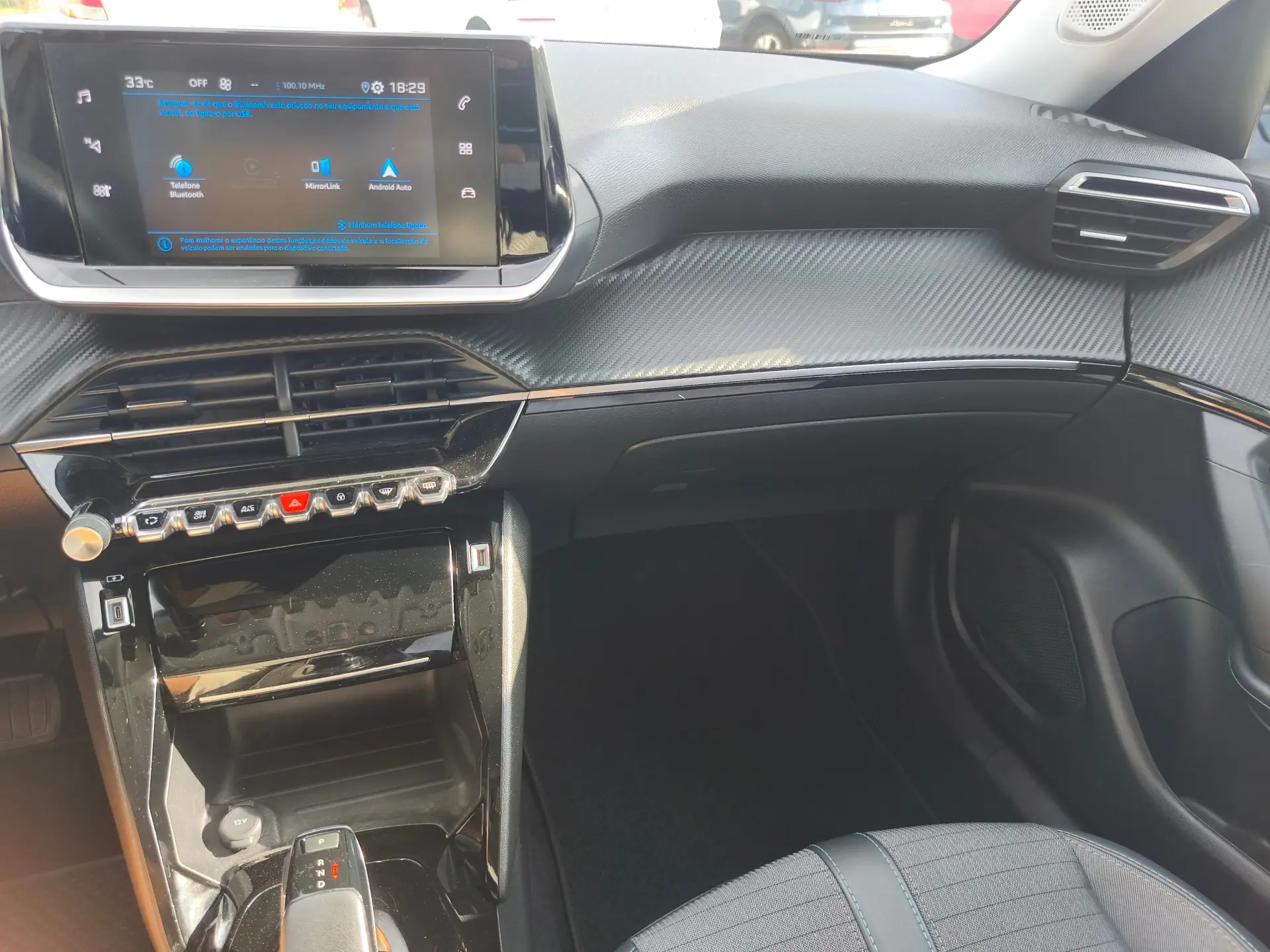 Peugeot 2008 1.5 BlueHDi Allure Pack EAT8 19