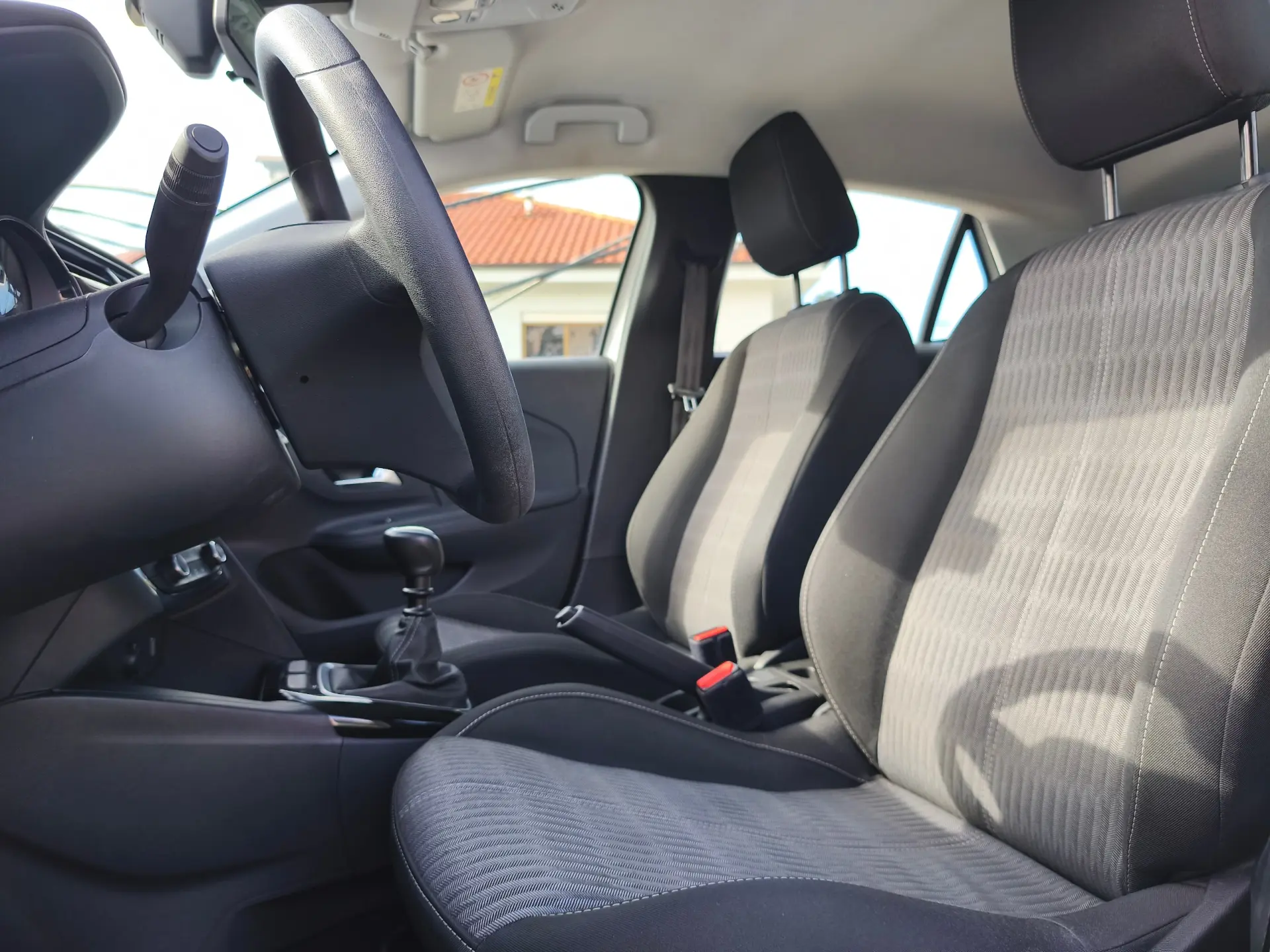 Opel Corsa 1.2 T Edition 11