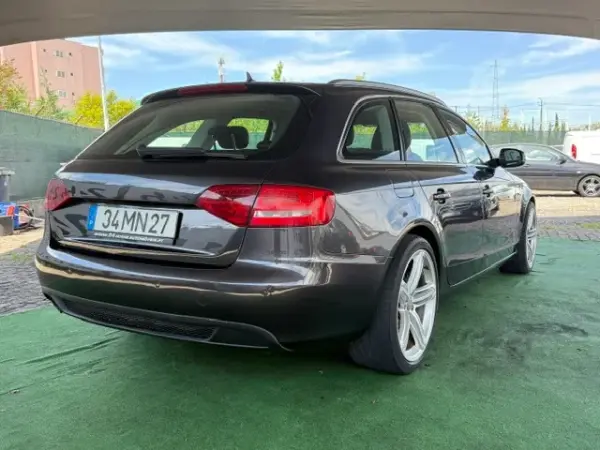 Audi A4 2.0 TDI Sport 8