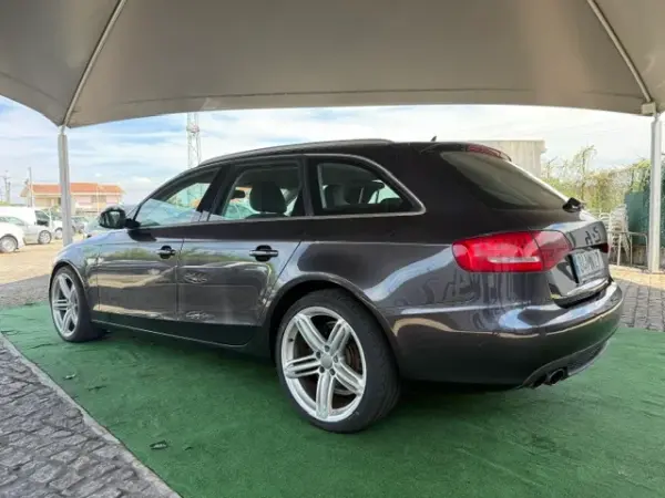 Audi A4 2.0 TDI Sport 11