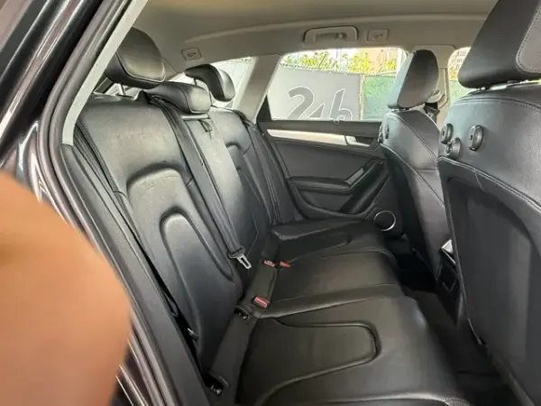 Audi A4 2.0 TDI Sport 12