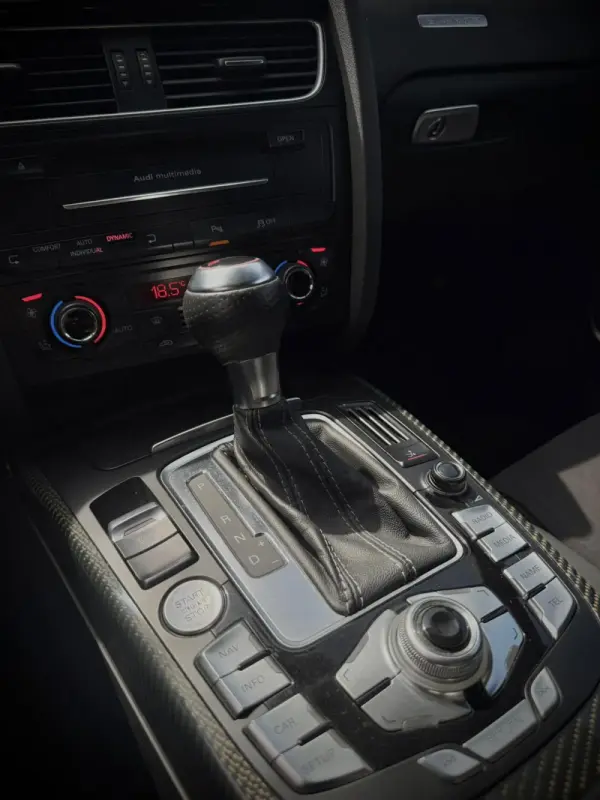 Audi RS5 4.2 FSi quattro S tronic Exclusive 9
