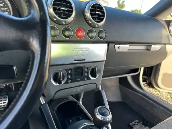 Audi TT Coupé 1.8 T 12