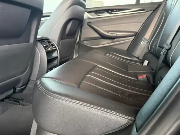BMW 520 d Line Luxury Auto 27