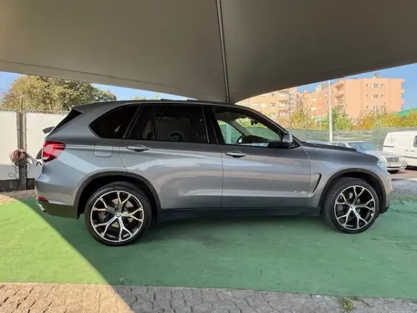 BMW X5 40 d xDrive 157g 5