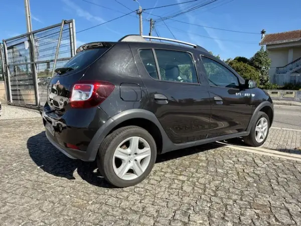 Dacia Sandero 1.5 dCi Stepway 105g 6