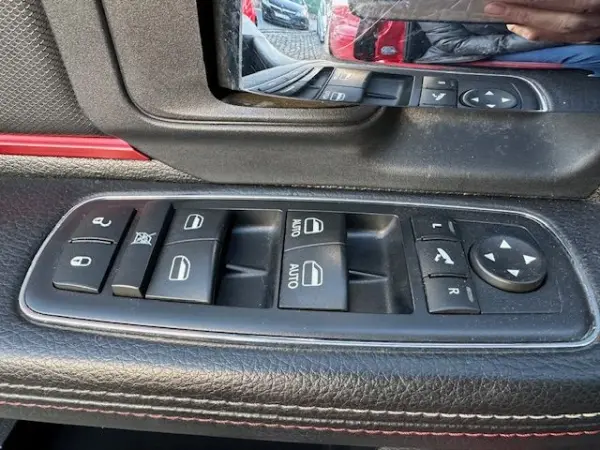 Dodge RAM 5.7 V8 HEMI REBEL GPL 27