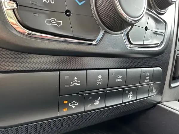Dodge RAM 5.7 V8 HEMI REBEL GPL 32