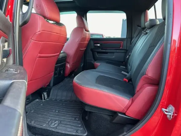 Dodge RAM 5.7 V8 HEMI REBEL GPL 37