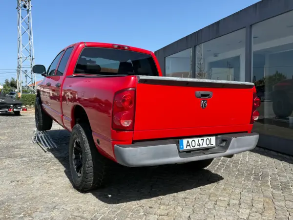 Dodge RAM 3.7 V6 GPL 6 Lugares 5