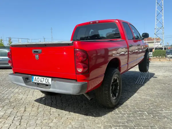 Dodge RAM 3.7 V6 GPL 6 Lugares 8