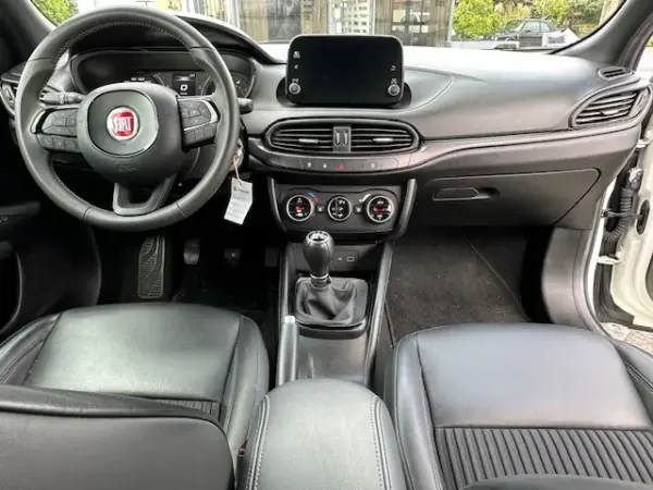 Fiat Tipo 1.3 M-Jet Sport 18