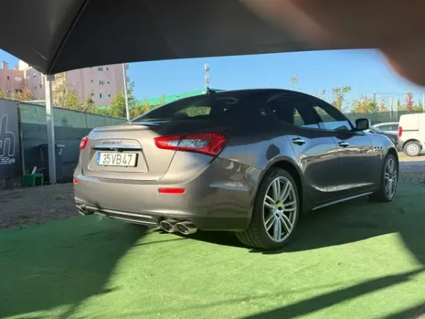 Maserati Ghibli 3.0 V6 4
