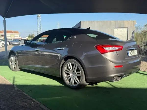Maserati Ghibli 3.0 V6 12