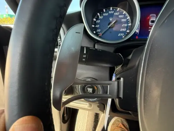 Maserati Ghibli 3.0 V6 21