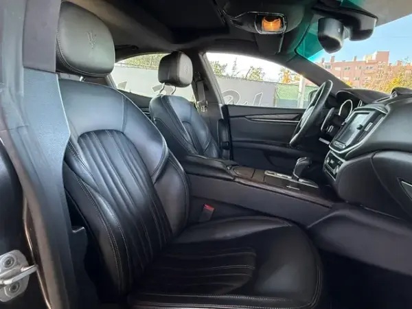 Maserati Ghibli 3.0 V6 24