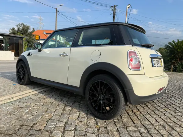 MINI 3 Portas One D 3
