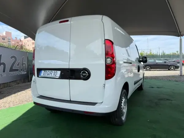 Opel Combo 1.6 CDTi L2H1 S/S 9
