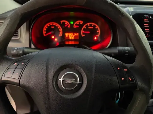 Opel Combo 1.6 CDTi L2H1 S/S 11