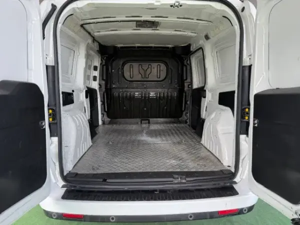 Opel Combo 1.6 CDTi L2H1 S/S Easytronic 18