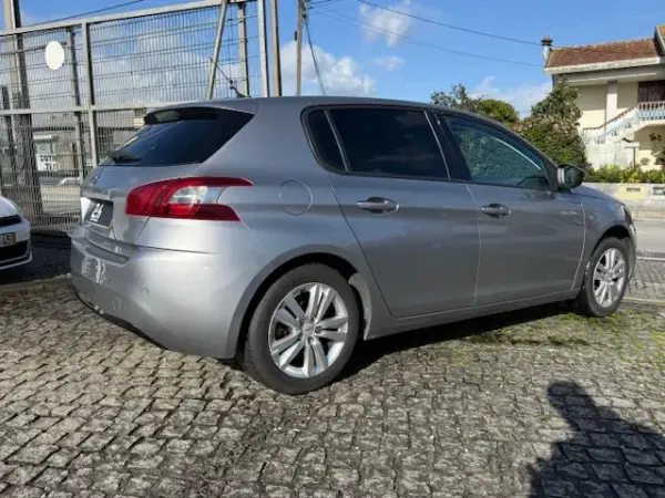 Peugeot 308 1.6 e-HDi Allure 4