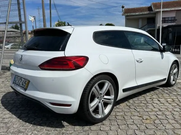Volkswagen Scirocco 2.0 TDI Sport 5
