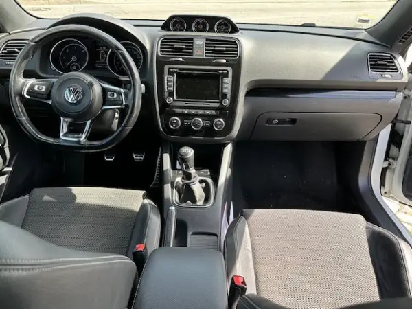Volkswagen Scirocco 2.0 TDI Sport 6
