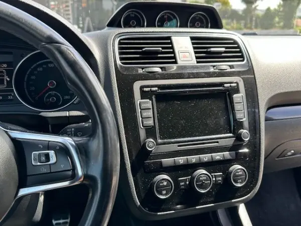 Volkswagen Scirocco 2.0 TDI Sport 8