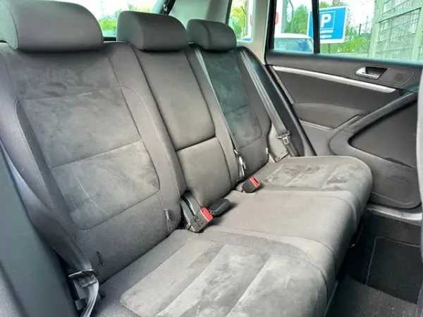 Volkswagen Tiguan 2.0 TDI Sport BlueMotion 9
