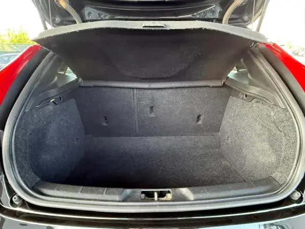Volvo V40 2.0 D2 Momentum 18