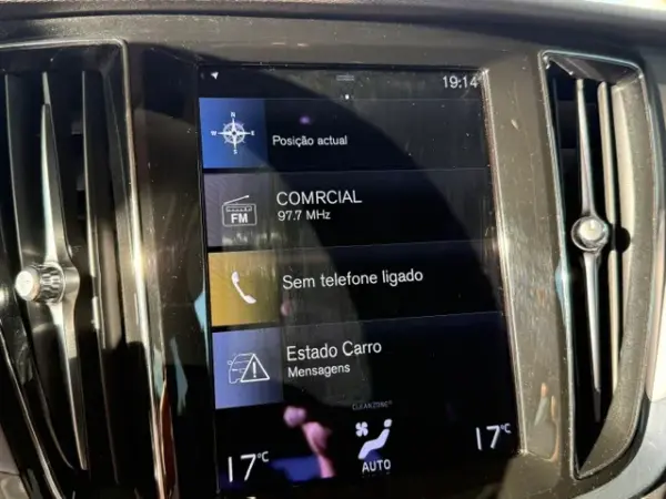 Volvo V60 2.0 D3 Momentum Plus 6