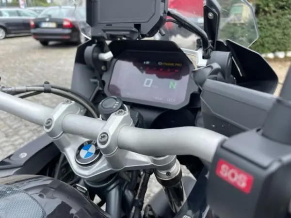 BMW C 650 GT 1200 GS Exclusive triple back 22