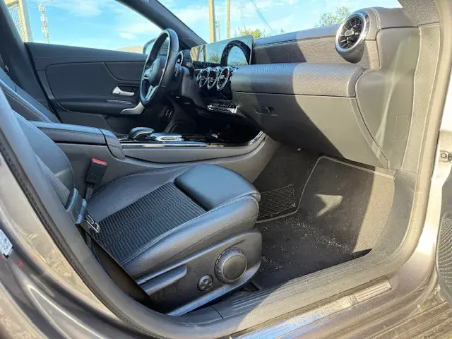 Audi A4 2.0 TDI Sport 2