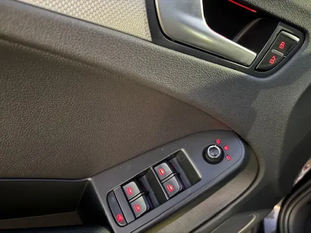 Audi A4 2.0 TDI Sport 17