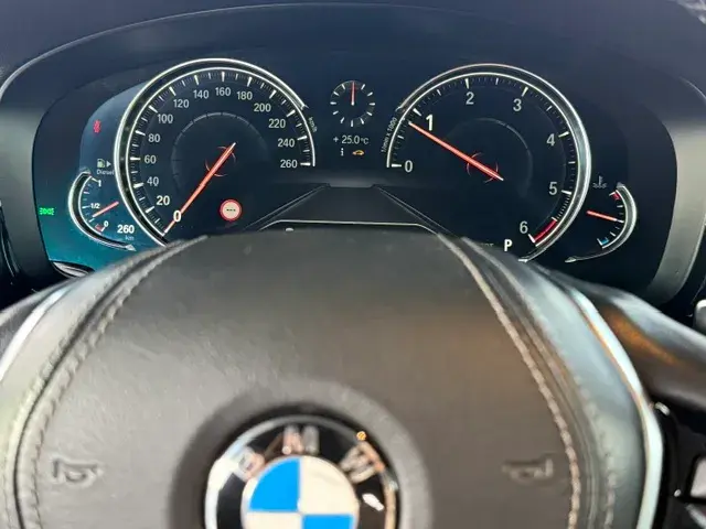 BMW 520 d Line Luxury Auto 16