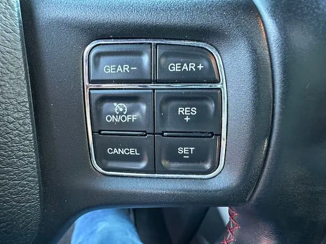 Dodge RAM 5.7 V8 HEMI REBEL GPL 26