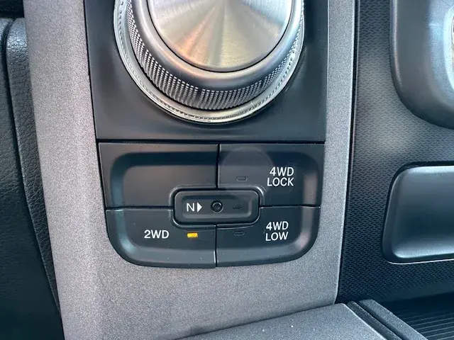 Dodge RAM 5.7 V8 HEMI REBEL GPL 31