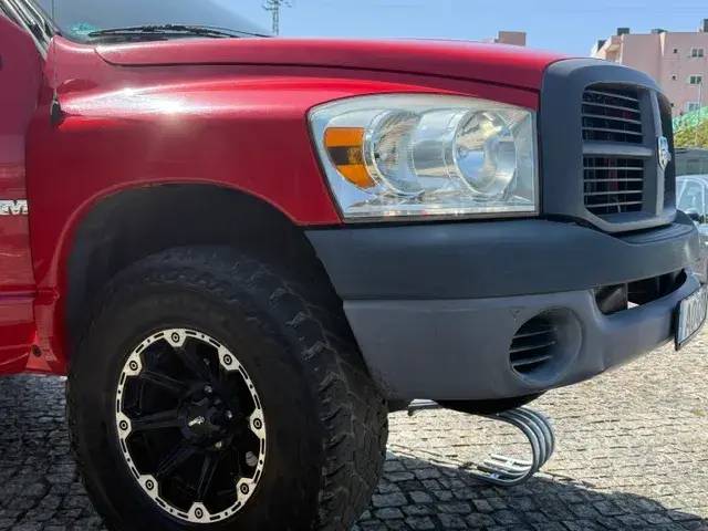 Dodge RAM 3.7 V6 GPL 6 Lugares 12