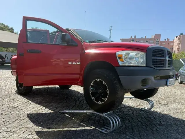 Dodge RAM 3.7 V6 GPL 6 Lugares 14