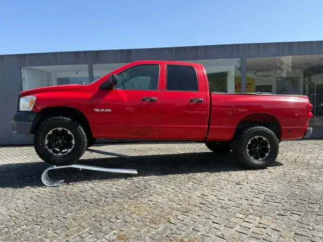 Dodge RAM 3.7 V6 GPL 6 Lugares 18