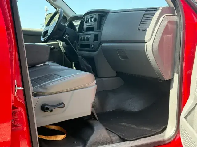 Dodge RAM 3.7 V6 GPL 6 Lugares 23