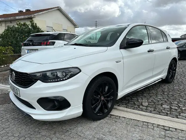 Fiat Tipo 1.3 M-Jet Sport 5