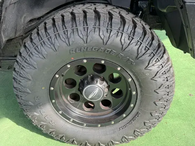 Hummer H2 6.0 Luxury 12