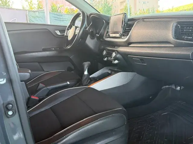 Kia Stonic 1.0 T-GDi TX 8