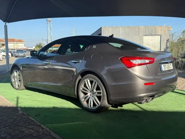 Maserati Ghibli 3.0 V6 12