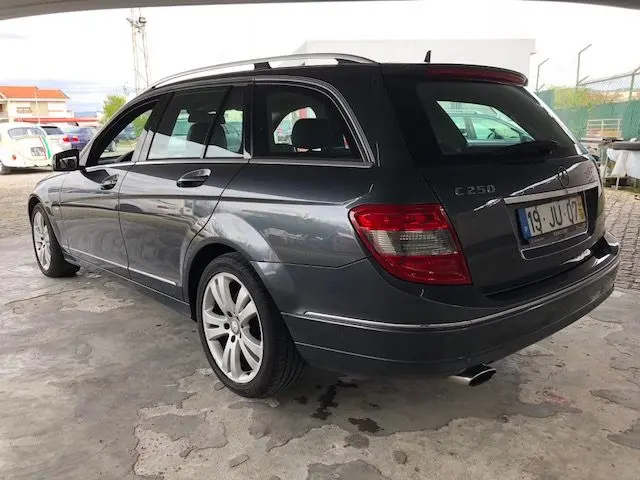 Mercedes-Benz C 250 CDi Avantgarde BlueEfficiency 5