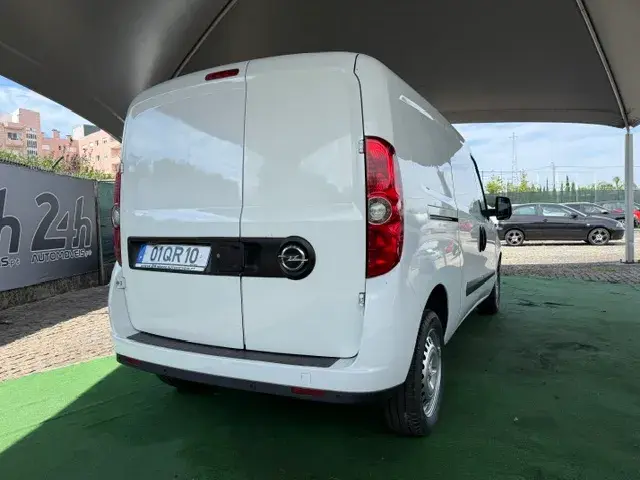 Opel Combo 1.6 CDTi L2H1 S/S 9